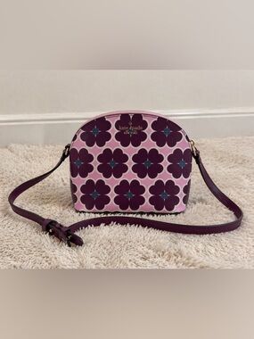 Kate Spade DOME
SATCHEL ORCHID NWOT